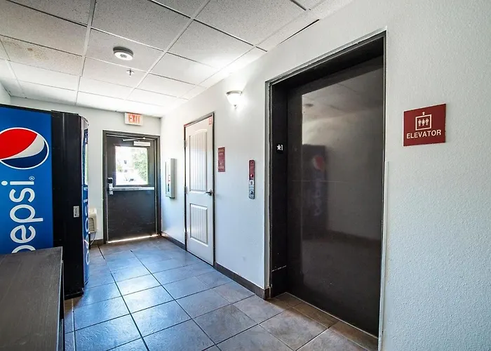 Vistas 216- Renovated Long Term Discounts
