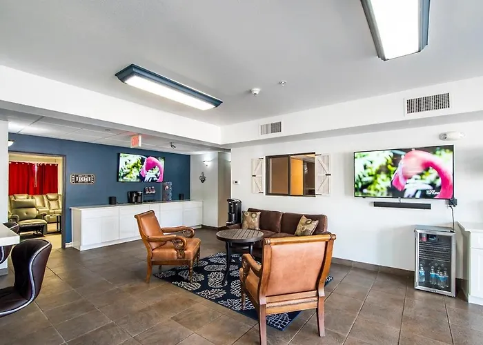 Vistas 216- Renovated Long Term Discounts *