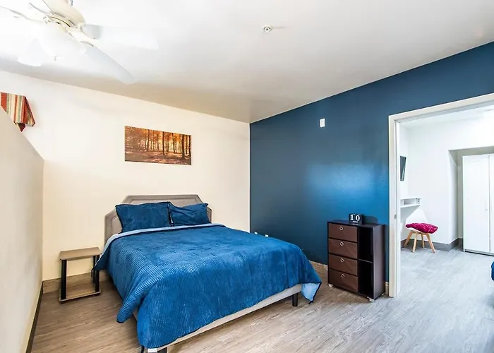 Vistas 216- Renovated Long Term Discounts Apartment *